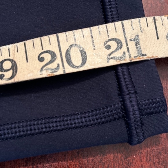 Lululemon Athletica Sz 4 Tight Breathe Easy Mesh See Through Crop Leggings - Picture 8 of 9